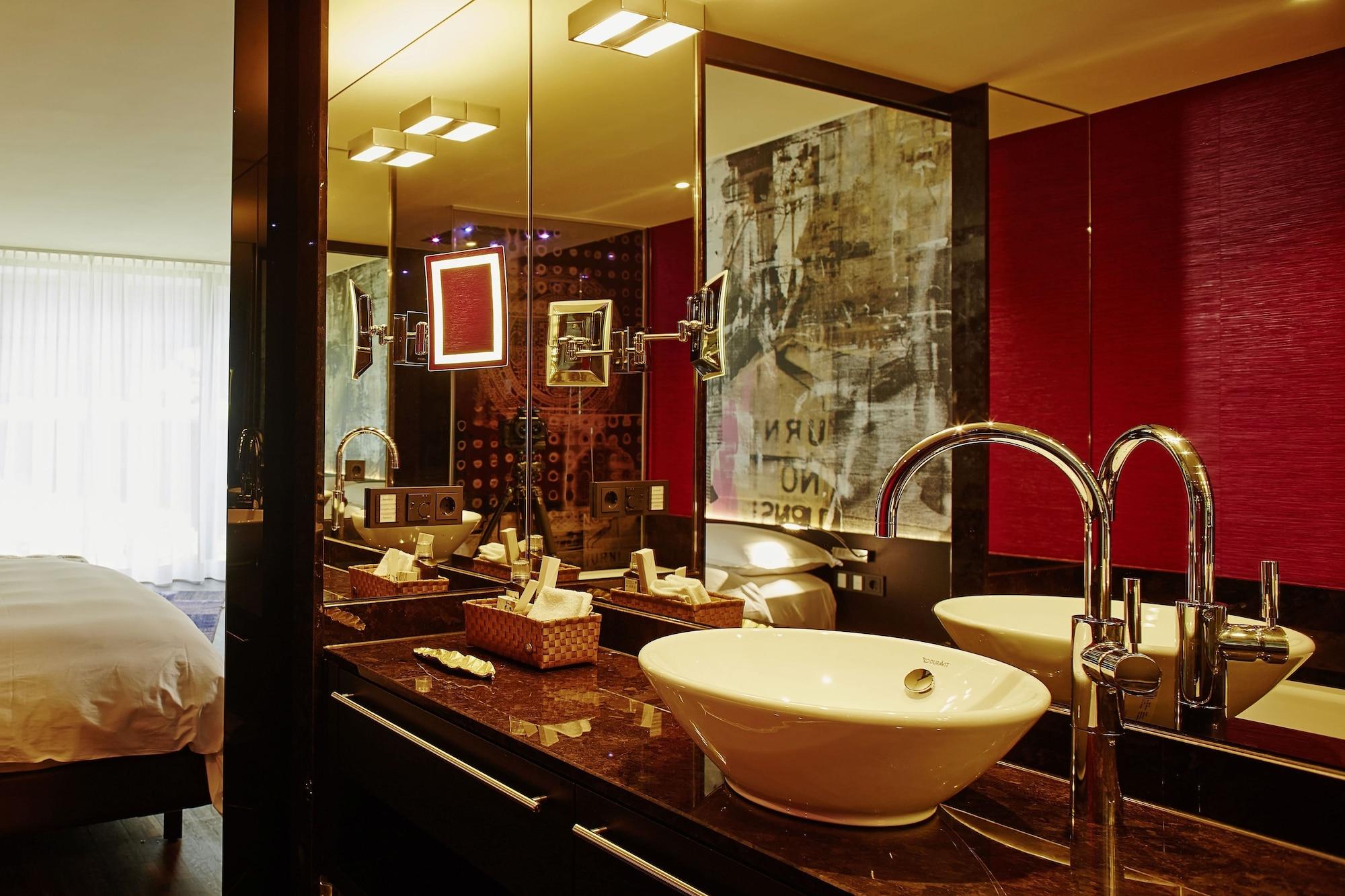 Savoy 4* Köln